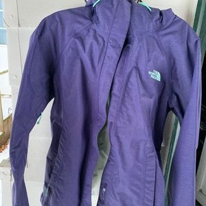 Women’s North Face Rain Jacket